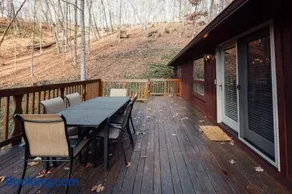 Forest Chalet Retreat Minutes from Downtown 4 bed - Image 1