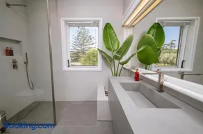 BlueGreen Villa - Image 3