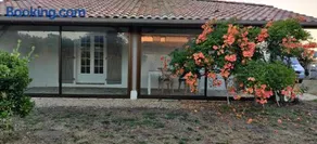 Maison au bord de dune et océan - Image 2
