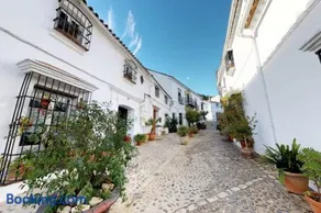 La casa del piano - Beautiful 18th century house with courtyard & pool - Image 1