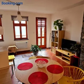 Apartment Salamander - Image 3