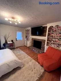 Shallow Creek Suite - Image 1