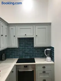 1 Bed in Apartment - Image 4