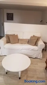 STUDIO indépendant, proche hôpitaux Est - Image 3