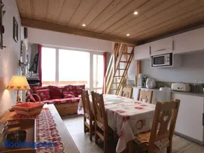 Apartment in Éclose Near Alpe d'Huez Center - Image 2