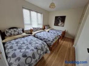 Farnaught Farmhouse Apartment, Lough Rynn, Mohill - Image 5