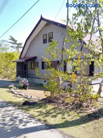 Robin's Lodge - Image 1