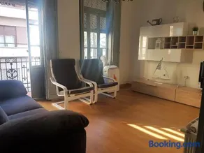 Apartamento con vistas a la Marina Real - Image 2
