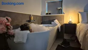 Dalerheugte Drenthe B&B Wellness 6 met romantisch bad en ontbijt à la carte op de kamer - Image 1