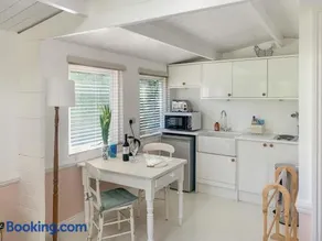 The Chalet - Image 5
