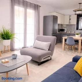 Tom's House - Image 2