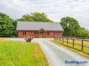 Hampton Lodge - Image 3