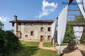 La Finestra sul Grappa – Zimmer 'Monte Grappa' mit Bergblick, Gemeinschaftsterrasse & WLAN - Image 4