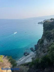 Verde Acqua boutique flat vista mare - Image 1
