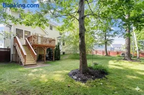 New, Modern, Spacious Guest Suite in Nashua! - Image 4