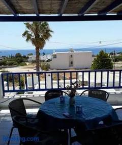 Village house in Paros - Image 3