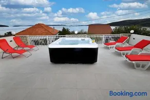 Apartamento totalmente equipado con barbacoa y terraza | Vistas al mar | En la playa - Image 5