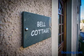 Bell Cottage - Cockermouth is five minutes walk to pubs, restaurants and shops - Image 2