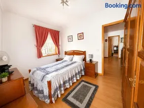 Quarto em casa em Bragança Parque eixo Atlântico - Image 3