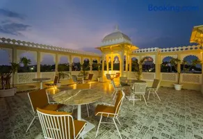 Tripli Regalia Mayur Palace - Image 4