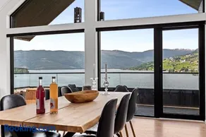 Stunning Lakefront Apartment with Panoramic Views - Image 3