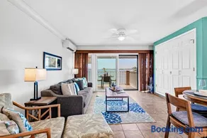 Ocean Echoes: Kona’s Oceanfront Family Oasis - Image 4
