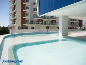 Apartamento Completo com Piscina no Condomínio em Cabo Frio - Image 4