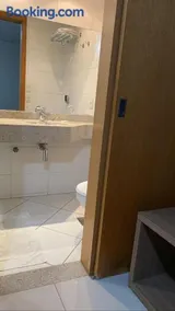 712 - FLAT para temporada em Goiania-proximo ao Parque Areião - Image 2