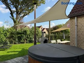 Pure Wellness Bungalows 52 Sauna&Hottub - Image 3