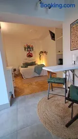 Estudio pequeño - Image 1