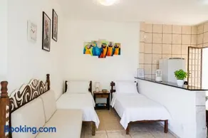 Casa Inteira Com Total Privacidade e Quintal - Image 5