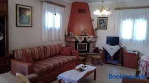 Flamiatos Garden Cottages - Image 4