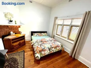3BR Guest House near Adelaide CBD Joslin 5070 - Image 2