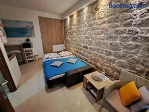 Studio Apartment Legcevic - Image 2