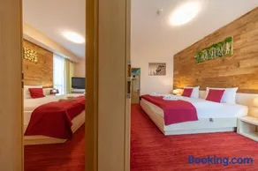 Hotel CROCUS - Image 3