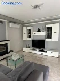 Eva House - Image 3