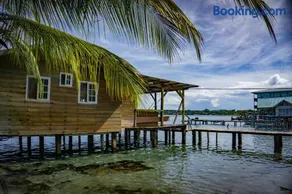 Hostal On The Sea - Image 2