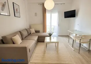 Center River Apartment - Image 2
