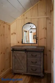 Couples Retreat - The HayLoft- Rustic Escape For 2 - Image 4