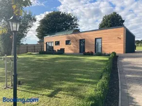 2 bedroom 4 person purpose built single story barn - Image 1