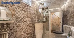 Bramdean Cottage, Grade II listed hideaway - Image 3