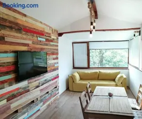 Ema guest house - Image 1