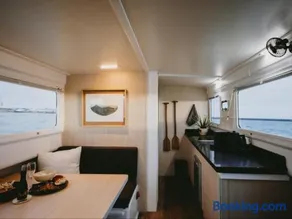 Waterfront Houseboat - Image 1