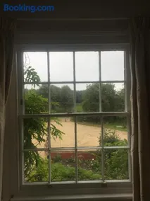 Waldegrave farm - Image 4