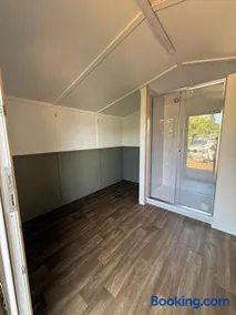 Olive the Shepherds Hut - Image 2