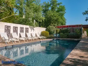 Villa face au Mont Bouquet - Image 1