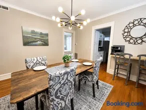 Stylish 3BR Syracuse Home Near SU, Downtown & Destiny USA - Image 3