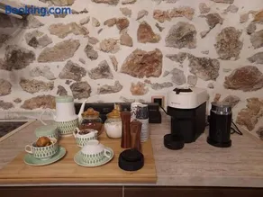 Stone House - Πέτρινο Σαλέ - Image 3