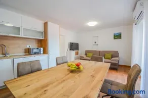 Villa with amazing view and a private pool, Šušnjar 1 - Image 2