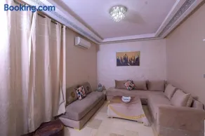 Appartement calme avec piscine et parking - Image 1